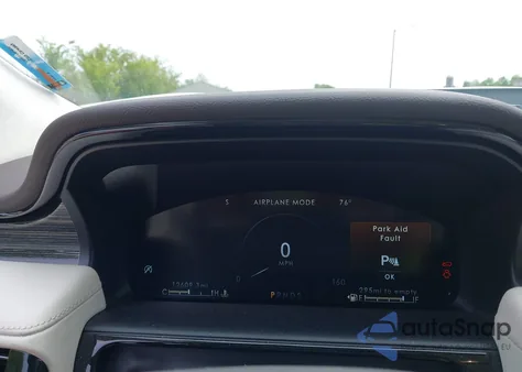 2022 Lincoln Nautilus Black Label z USA, uszkodzony, nr VIN 2LMPJ9JP1NBL05802